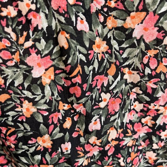 NWT BB Dakota Steve Madden Floral Sleeveless Top Ruffle Detail Size Large V-Neck - Picture 5 of 11